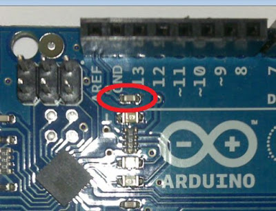 Adquisición del hardware necesario: Arduino UNO, cable USB tipo A-B y LED